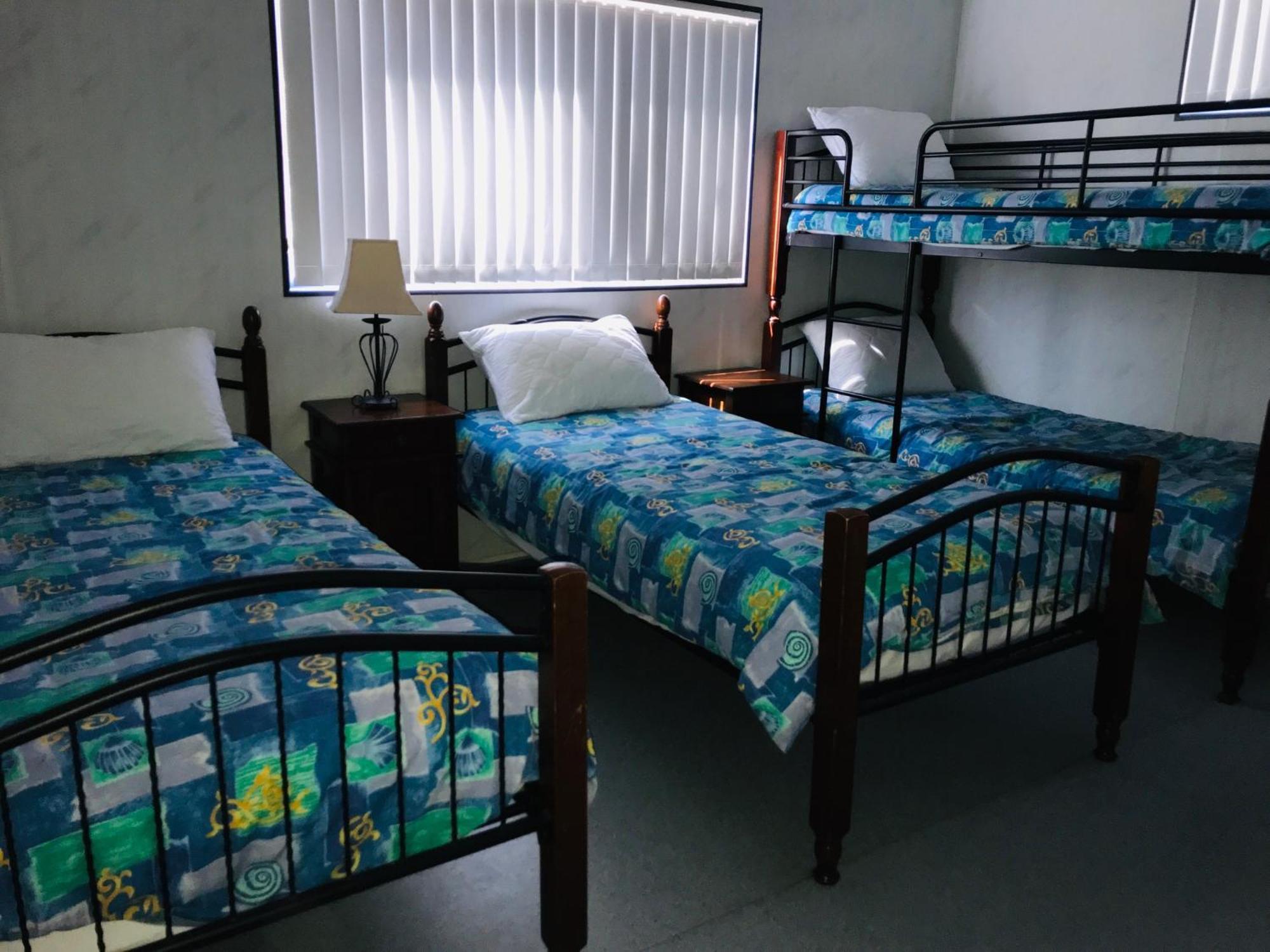 Leander Reef Holiday Park Port Denison Buitenkant foto