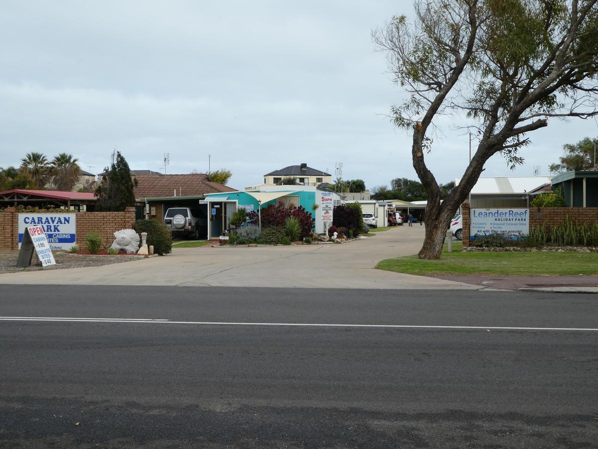 Leander Reef Holiday Park Port Denison Buitenkant foto